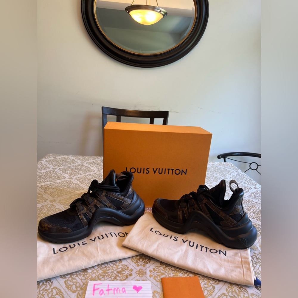 ... ARCHLIGHT SNEAKER
